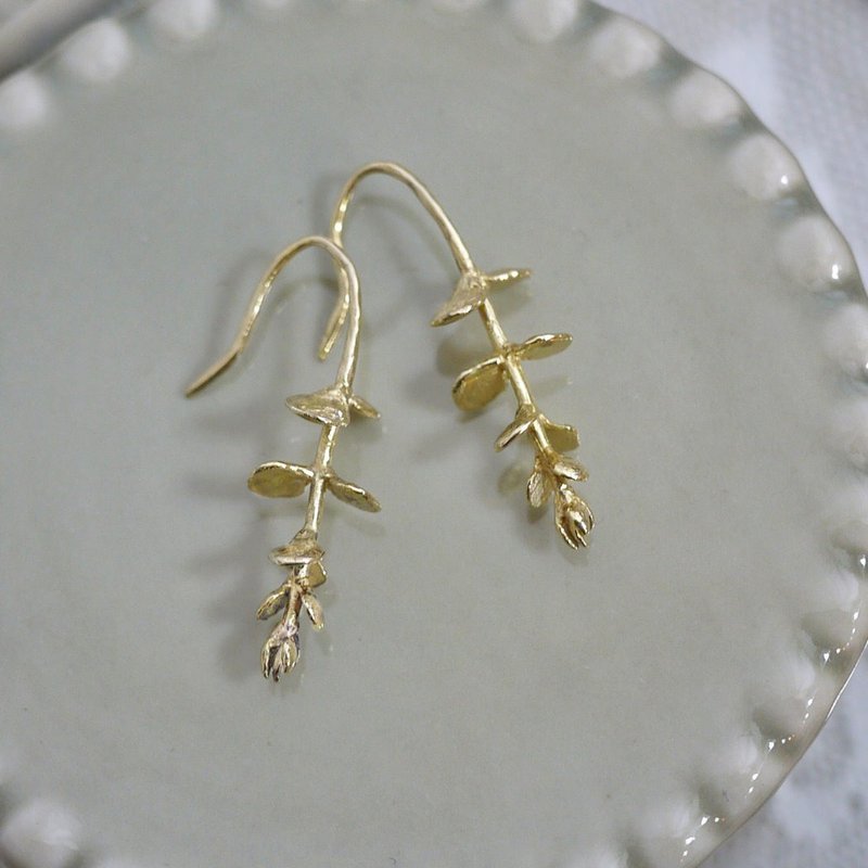 Small eucalyptus handmade short earrings (Bronze/sterling silver) _ ear hook _ ear pin - ต่างหู - ทองแดงทองเหลือง สีทอง