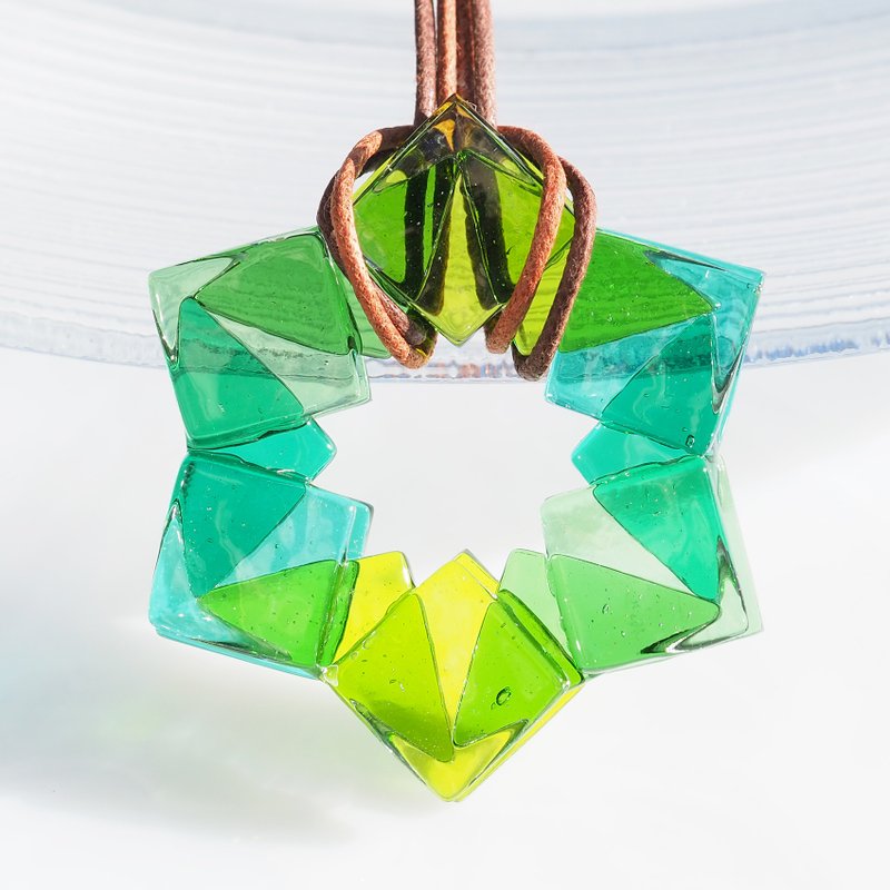 [Special] Crystal glass (Crystal [green]) necklace [Made-to-order] - Necklaces - Glass Green