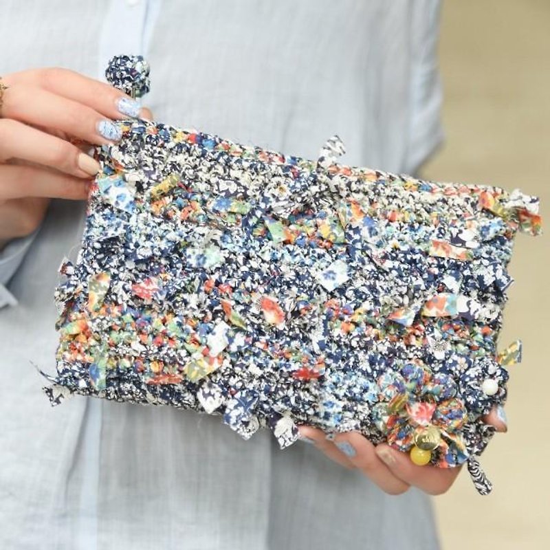 わたしだけのリバティ咲き編みポーチ x ３ウェイ || ネイビー - 化妝袋/收納袋 - 其他材質 藍色