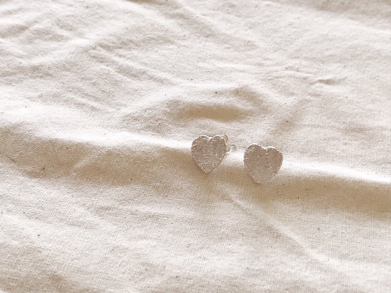 plate heart pierced earrings / Plate Heart Earrings - Earrings & Clip-ons - Other Metals Silver