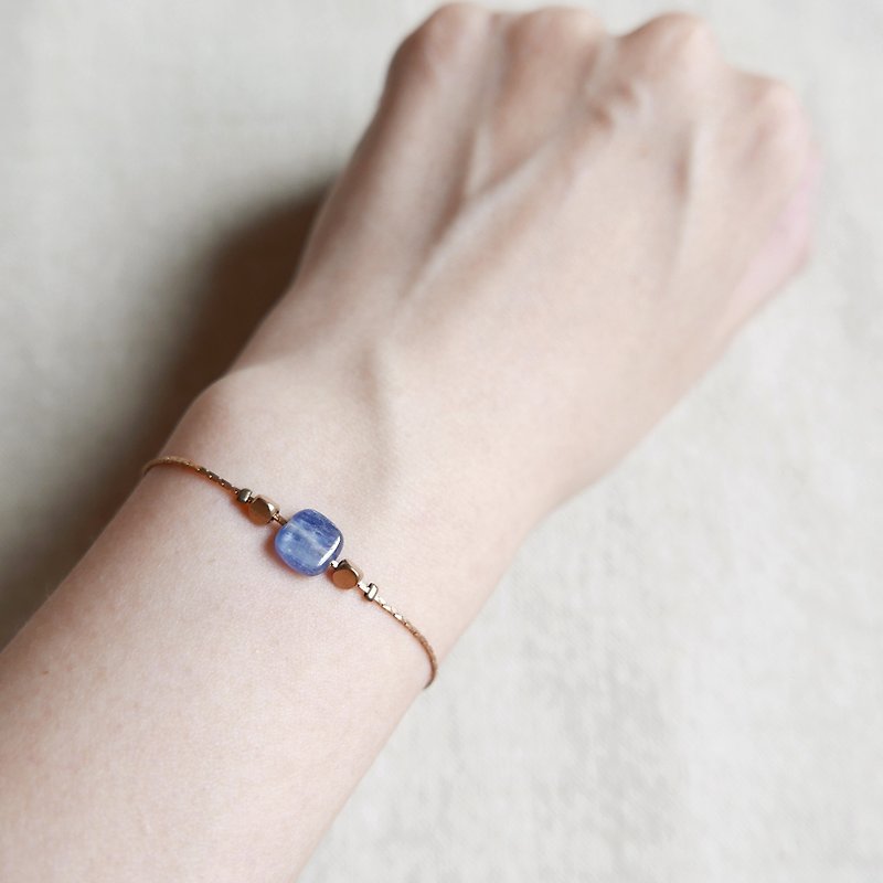 Limited. Natural stone snake chain bracelet. Kyanite. Two models - Bracelets - Gemstone Blue