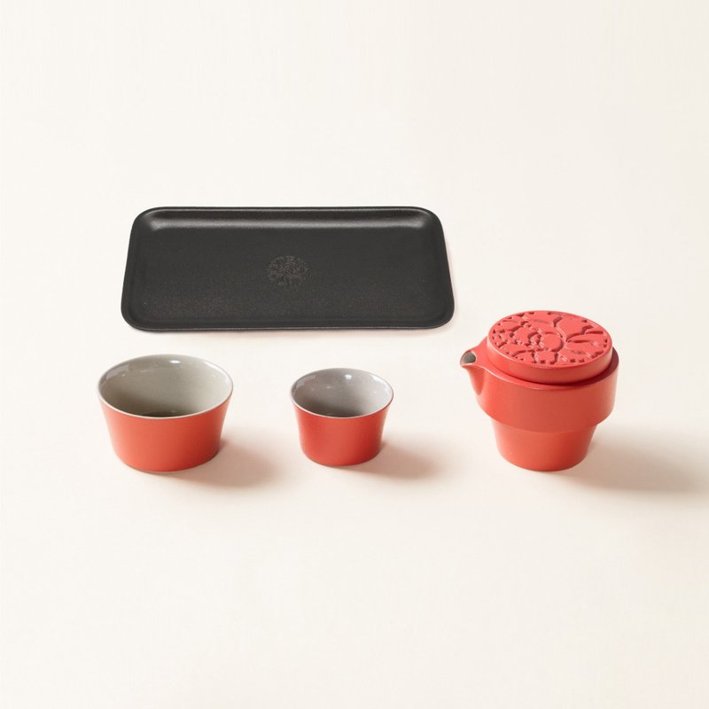 陸寶 花好月圓闔家歡 1壺2杯+茶盤 茶具組 - 茶壺/茶杯/茶具 - 陶 紅色