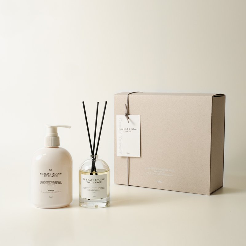 Wooden hand soap & diffuser gift box with card and branded paper bag - เทียน/เชิงเทียน - ขี้ผึ้ง 