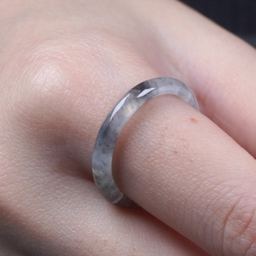 瓔珞珠寶盒 E.L.Jewelry Box 冰種飄烏雞翡翠戒指戒圈 | 國際15圍 | 天然緬甸玉翡翠A貨 | 送禮