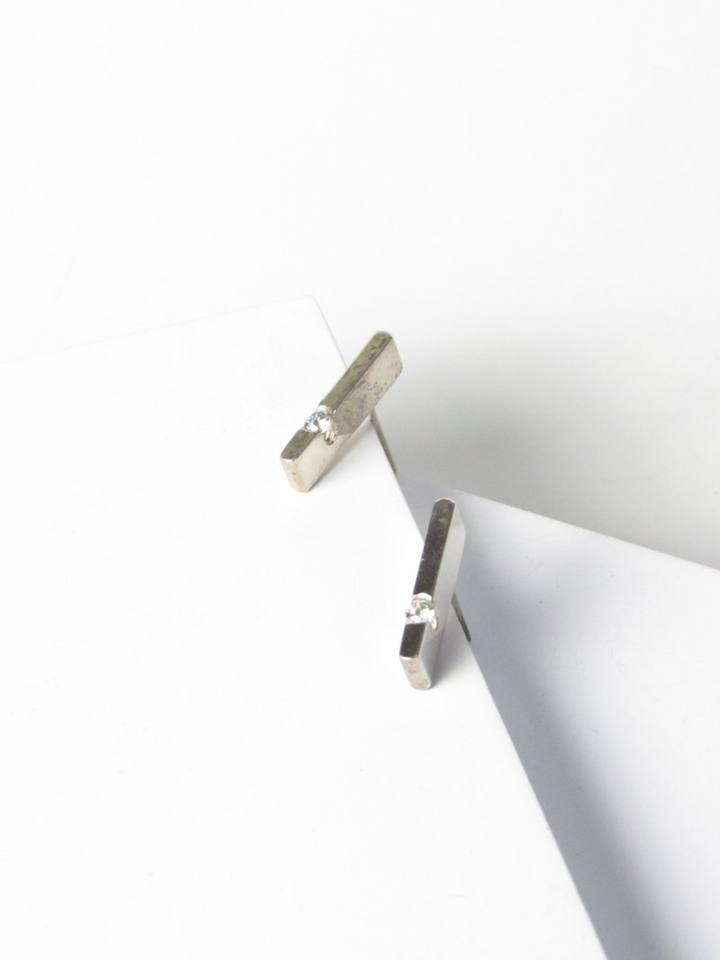 ヴィンテージ シン バー クリスタルシルバースタッド ピアス - ピアス・イヤリング - スターリングシルバー シルバー