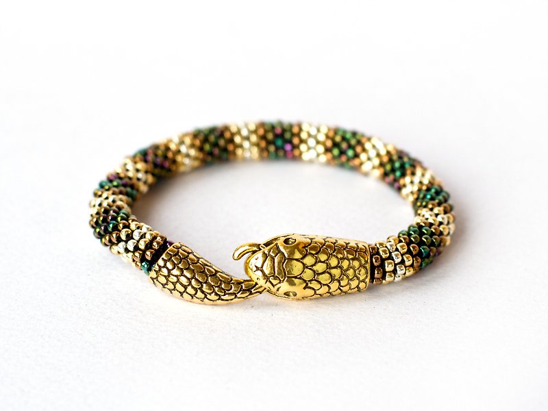 Snake bracelet, Olive green bracelet, Bead crochet jewelry - สร้อยข้อมือ - แก้ว สีกากี