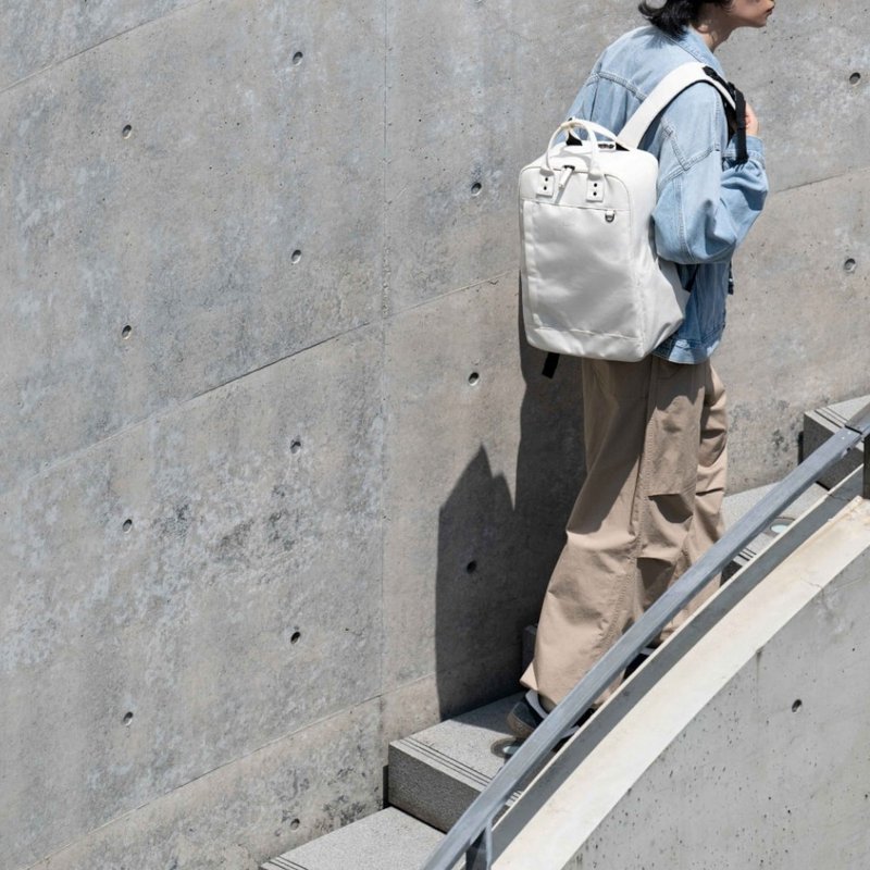 【fulcro】City系列-簡約手提後背包(oblong)(多色可選) - 後背包/背包/書包 - 聚酯纖維 白色