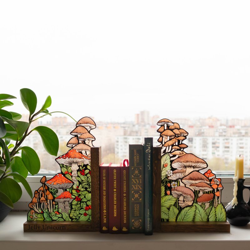 MADE TO ORDER. Stained glass book ends with mushrooms, Home decor with fungi - ตกแต่งผนัง - แก้ว หลากหลายสี