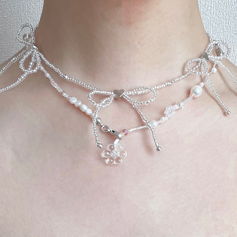 Beads Necklace Ribbon Silver Sparkling Beads and Heart Ribbon Necklace - สร้อยคอ - วัสดุอื่นๆ 