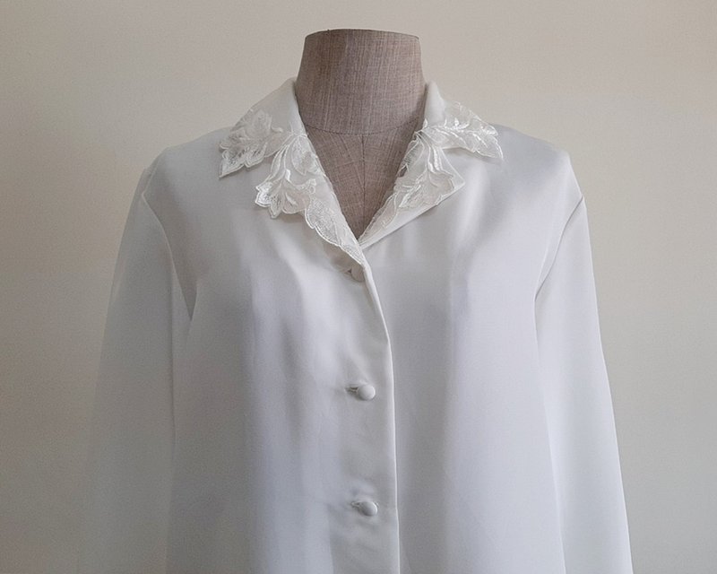 Vintage White Embroidered Collar Blouse - Women's Tops - Polyester White