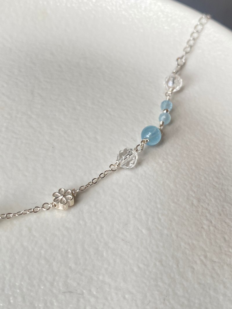 Aquamarine Design Bracelet - 925 Silver Small Flowers - A Flower in the Sky - สร้อยข้อมือ - หิน 