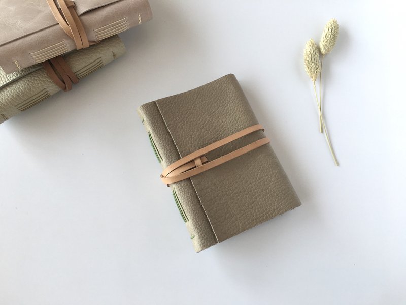 Leather Journal B7 khaki - สมุดบันทึก/สมุดปฏิทิน - หนังแท้ สีกากี