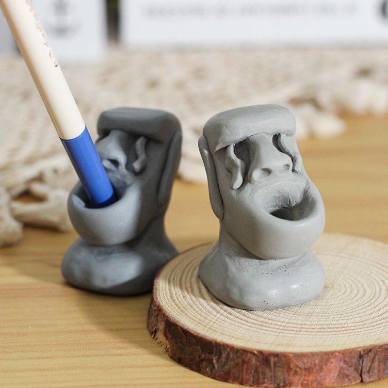 [Exclusive Style] Moai Pen Pen Holder Diffusing Stone Statue Fragrance Stone Healing Stationery - Pen & Pencil Holders - Other Materials 