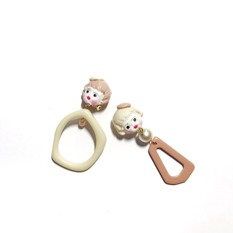 Asymmetrical Morandi color resin doll earring Clip-On - ต่างหู - เรซิน สึชมพู