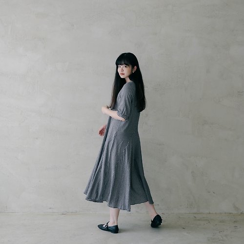 Minami Asa 飄然經典格紋洋裝