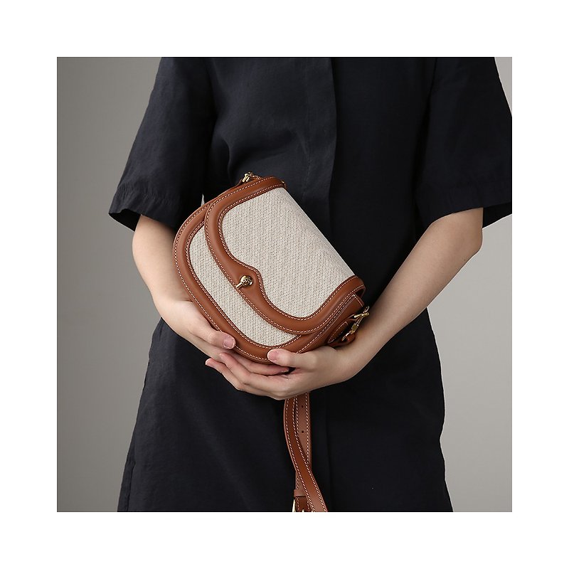 RCLAB Washe Original Design Niche Literary Saddle Bag Women's High-end Sense Bag Leather Shoulder Messenger Bag - กระเป๋าแมสเซนเจอร์ - หนังแท้ 