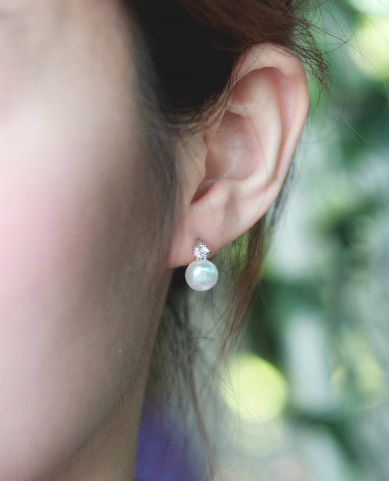 Classic Natural Freshwater Pearl Diamond Stud Earrings in White Gold - ต่างหู - ไข่มุก ขาว