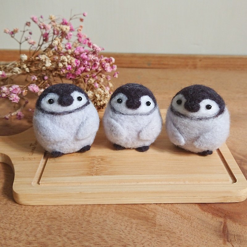 Little Penguin Wool Felt Doll Key Ring Healing Gift - Stuffed Dolls & Figurines - Wool Gray