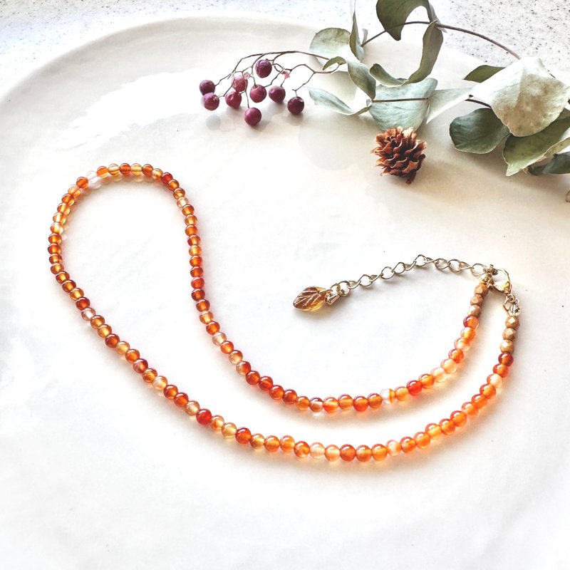 [Autumn-colored carnelian necklace] Natural stone, surgical Stainless Steel, autumn leaf color, autumn, winter - Necklaces - Other Materials Orange