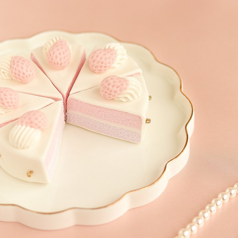 パステルいちごのカットケーキ(バッグチャーム)/ フェイクスイーツ 樹脂粘土 ピンク パープル - 鑰匙圈/鑰匙包 - 黏土 粉紅色