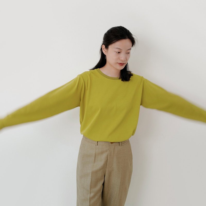 Chestnut Research Institute | Independently designed yellow tea green cotton round neck long-sleeved basic sweater T-shirt - เสื้อยืดผู้หญิง - ผ้าฝ้าย/ผ้าลินิน 