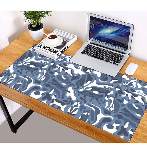 一人窩 SINGLE NEST 多用途防水止滑辦公桌墊 滑鼠墊餐墊(可來圖客製尺寸)-迷彩藍貓