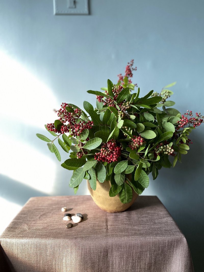 手で絞った陶器瓶/花瓶/ - 花瓶・植木鉢 - 陶器 