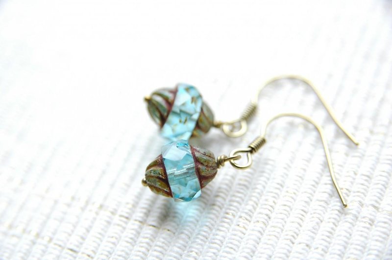 Czech beads earrings (aquamarine) - ต่างหู - เครื่องเพชรพลอย สีน้ำเงิน