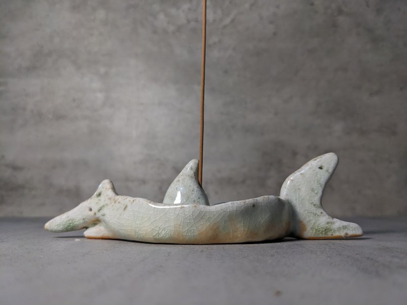 *Public Benefit*Shark on the Moon. Incense sticks. Jietai - Items for Display - Pottery White