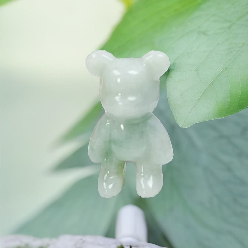 【熊熊玉見你】飄綠花翡翠可愛小熊擺飾|天然緬甸玉翡翠A貨|送禮 - 項鍊 - 玉石 綠色
