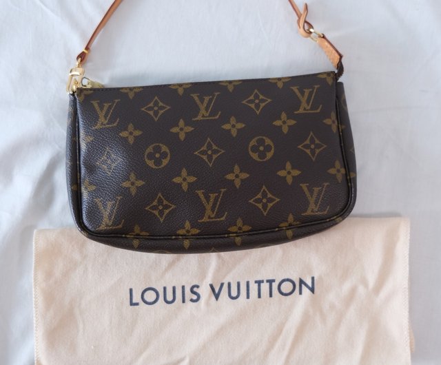 ルイヴィトン モノグラム ポシェット LV 老眼 クラッチバッグ ラージ スパローバッグ - ショップ RARE TO GO  ヴィンテージセレクトショップ トートバッグ・ハンドバッグ - Pinkoi