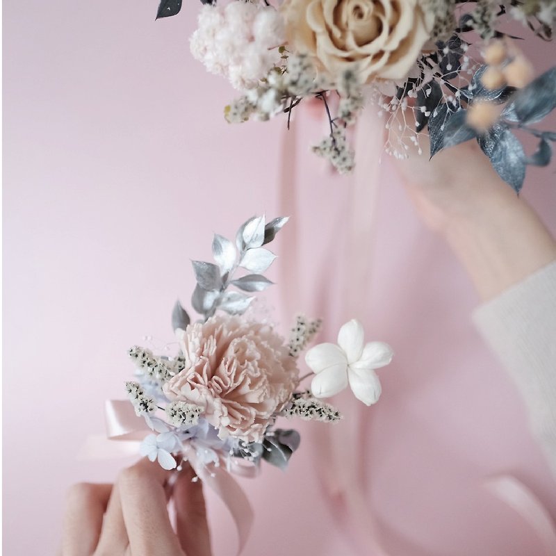 婚禮胸花 | 新郎胸花 | 伴郎胸花 可客製 索拉花 乾燥花 - 乾燥花/永生花 - 植物．花 