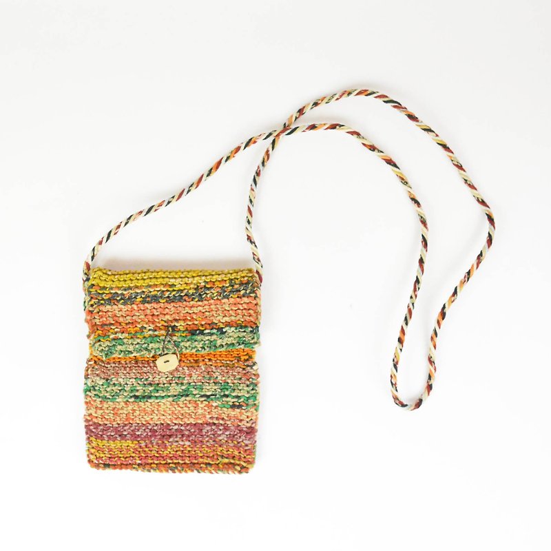 Saree line side back pouch-fair trade - กระเป๋าแมสเซนเจอร์ - วัสดุอื่นๆ หลากหลายสี