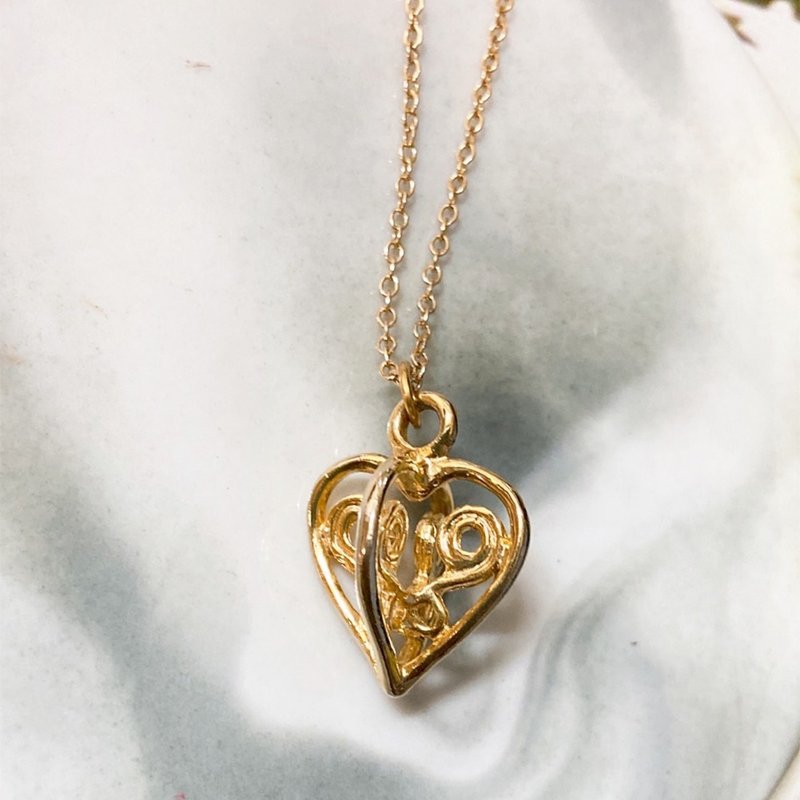 【ウエスタンアンティークジュエリー】愛の立体四面ハート刻まれた多面的な美しいkゴールドネックレス - ネックレス - 貴金属 ゴールド