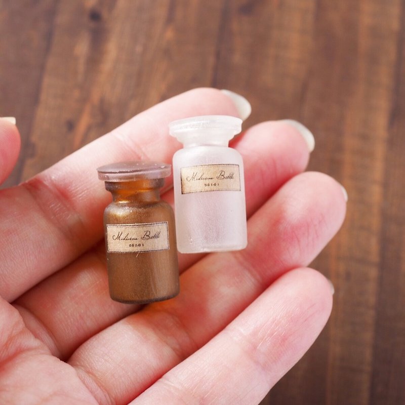 Miniature  medicine bottles