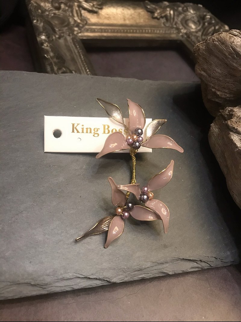Fake boss king_boss3 lotus root amethyst flower pearl single earring - ต่างหู - วัสดุอื่นๆ สีม่วง