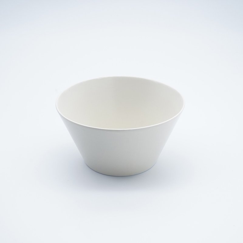 matte　12cmボール アイボリー - 碟子/醬料碟/醬油碟 - 陶 白色