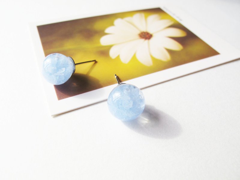 ＊Rosy Garden＊藍色夜光小石子流動水晶玻璃球耳環 可換耳夾式 - 頸鏈 - 玻璃 藍色