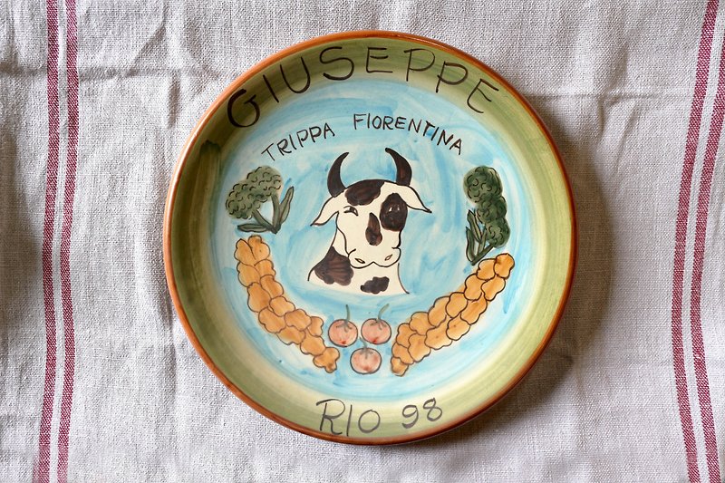 Brazil. Hand-painted ceramic dinner plate ACC0274-8 - จานและถาด - ดินเผา สีส้ม