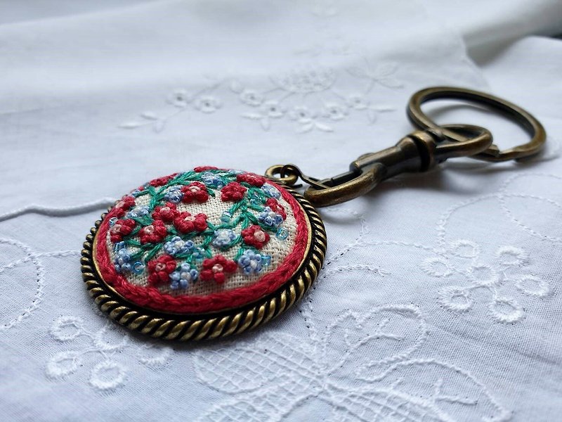Embroidery/Key ring - ที่ห้อยกุญแจ - โลหะ 
