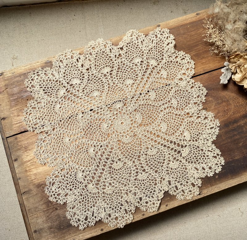 [Good Day Fetish] German vintage antique handmade crochet lace 036 atmospheric home decoration - ผ้ารองโต๊ะ/ของตกแต่ง - วัสดุอื่นๆ ขาว