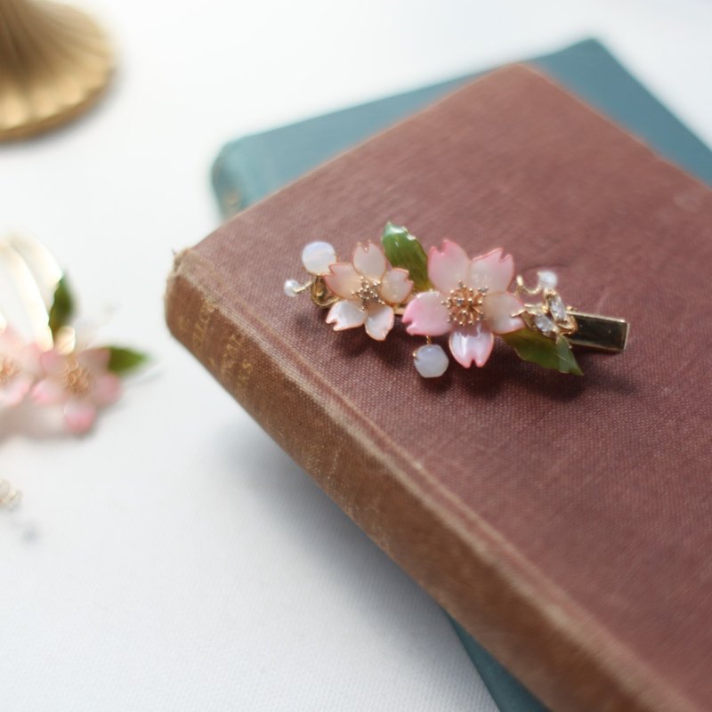 Sakura handmade resin hair clip gift - Earrings & Clip-ons - Resin Pink