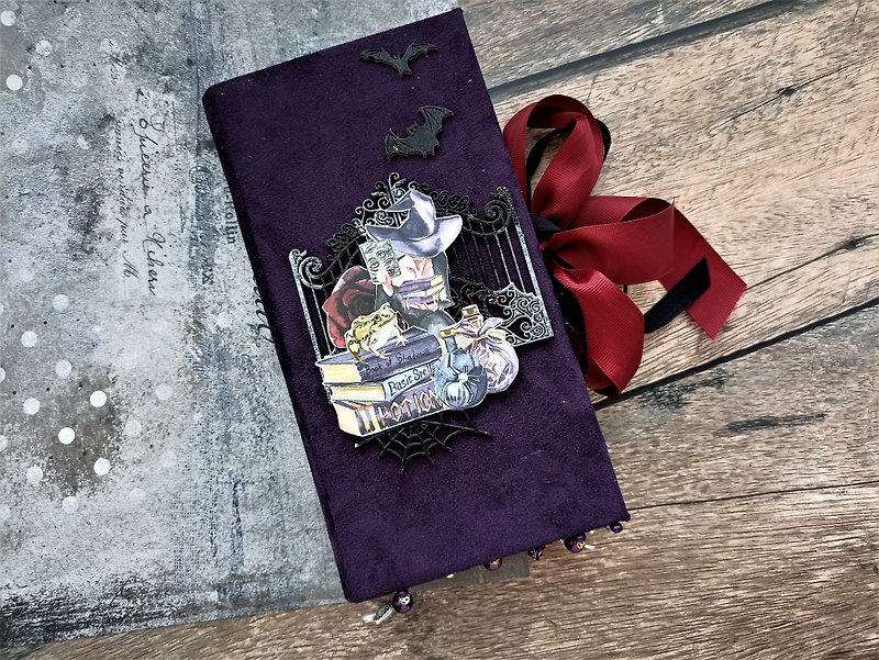 กระดาษ สมุดบันทึก/สมุดปฏิทิน สีม่วง - Magic grimoire journal Witch journal handmade Witchy flowers moon chunky dream