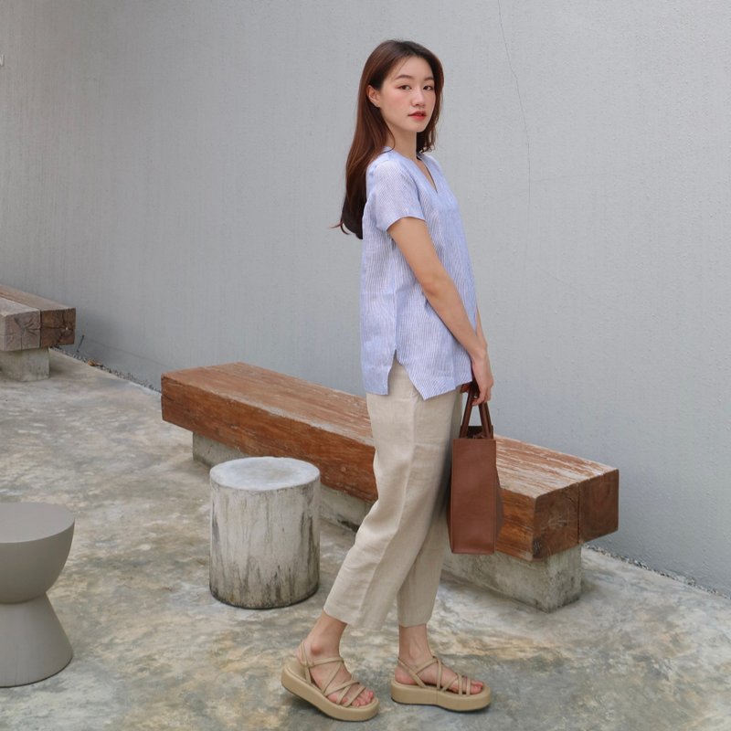 Willow  Blouse : V neck Short Sleeve Linen Breathable Blouse Brown Color - 女上衣/長袖上衣 - 棉．麻 多色