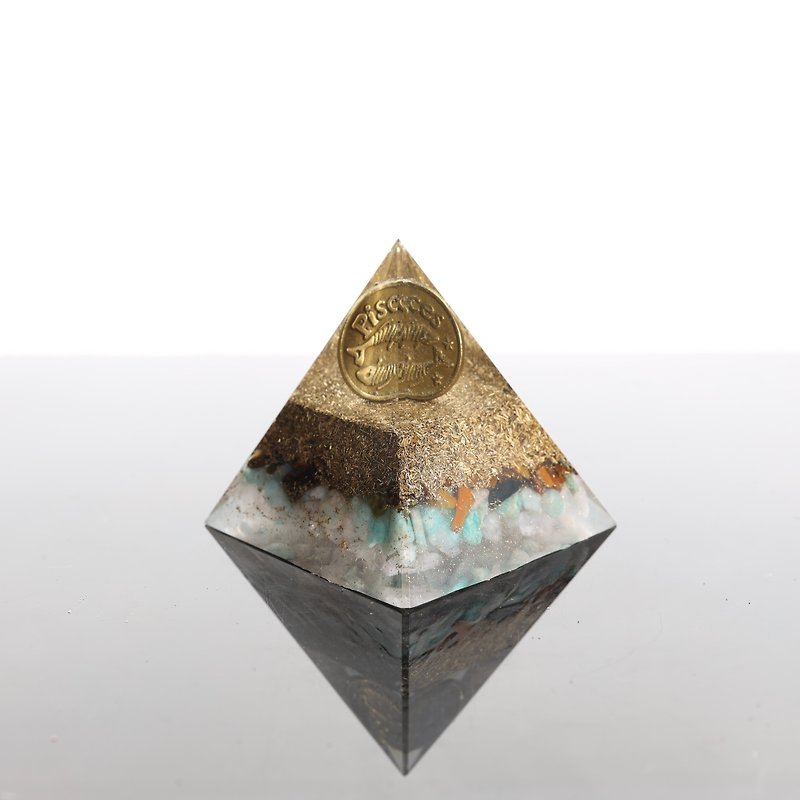 [Mother's Day Gift] Constellation Series-Pisces Orgonite Lucky Stone Orgonite Lucky Blessing Crystal - Items for Display - Semi-Precious Stones Multicolor