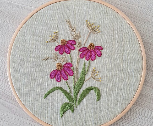 【繍】　★ 民俗 黒地花蝶紋纏足靴 ★　清朝期　花卉 胡蝶 刺繍文様　明清織繍 所作 長財布 刺繍模様 本革 花柄 レザー 日本製 メンズ
