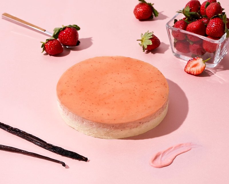 [1%bakery Strawberry Season Limited] Double Layer Strawberry Vanilla Heavy Cheesecake 6 inches - เค้กและของหวาน - อาหารสด สึชมพู