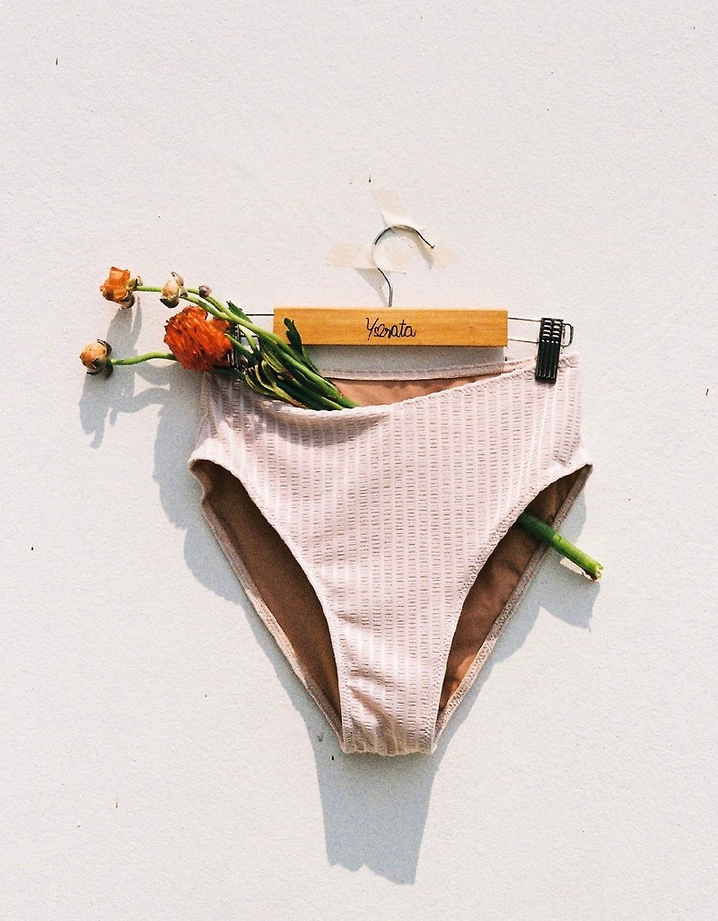 Try swimwear minimal high waist pants bikini in seashelle  w - 女泳衣/比基尼 - 聚酯纖維 白色