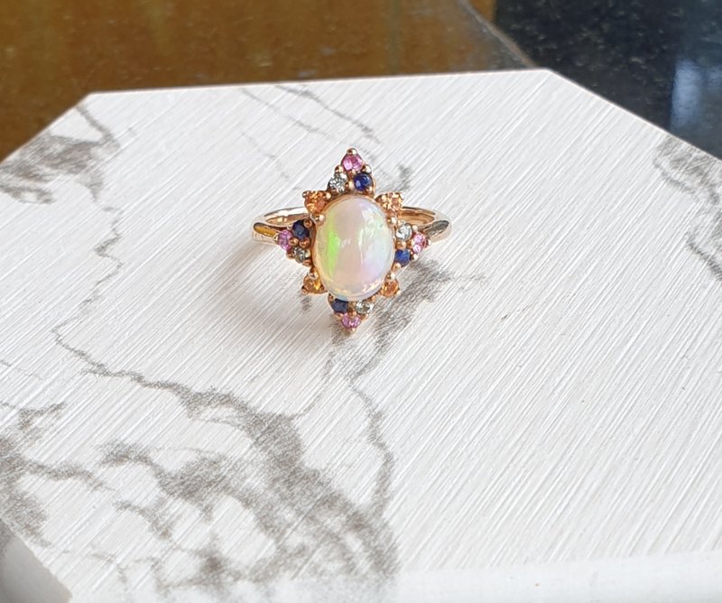 Opal ring decorated with multi-color sapphires all natural gemstone in 925silver - 戒指 - 銀 白色