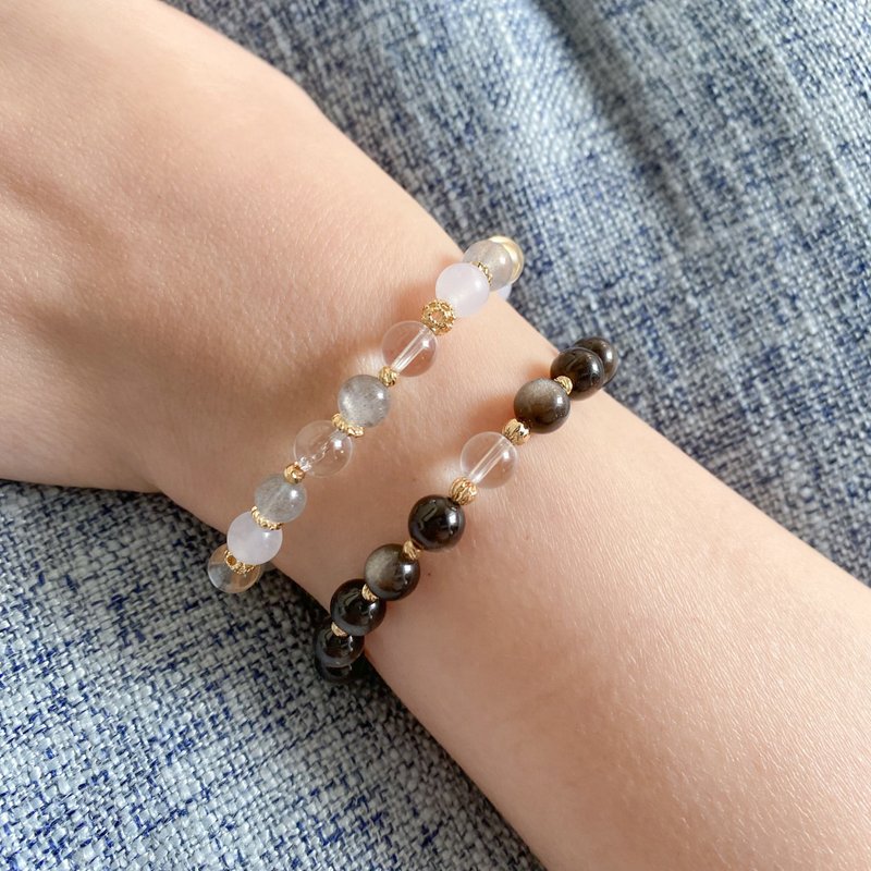 Gray Moonlight | Moonstone White Crystal Bracelet - สร้อยข้อมือ - คริสตัล สีเทา